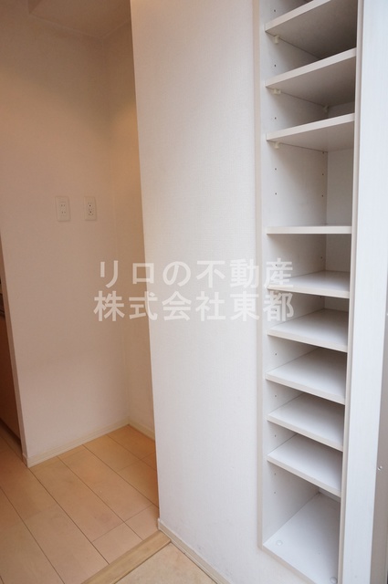 玄関　下駄箱付なので、玄関はいつでもスッキリ片付きます☆