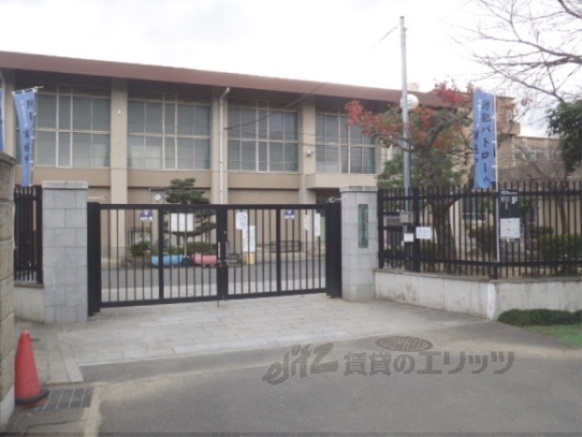 小学校　桂小学校（小学校）まで680m