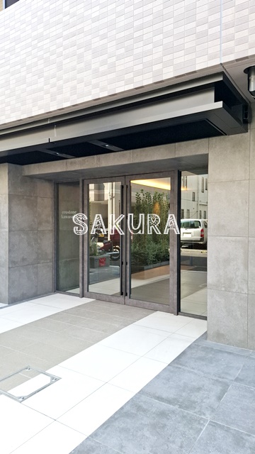 エントランス　お洒落な建物デザイン♪