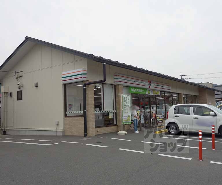 コンビニ　セブンイレブン 京都山科百々町店（コンビニ）まで370m