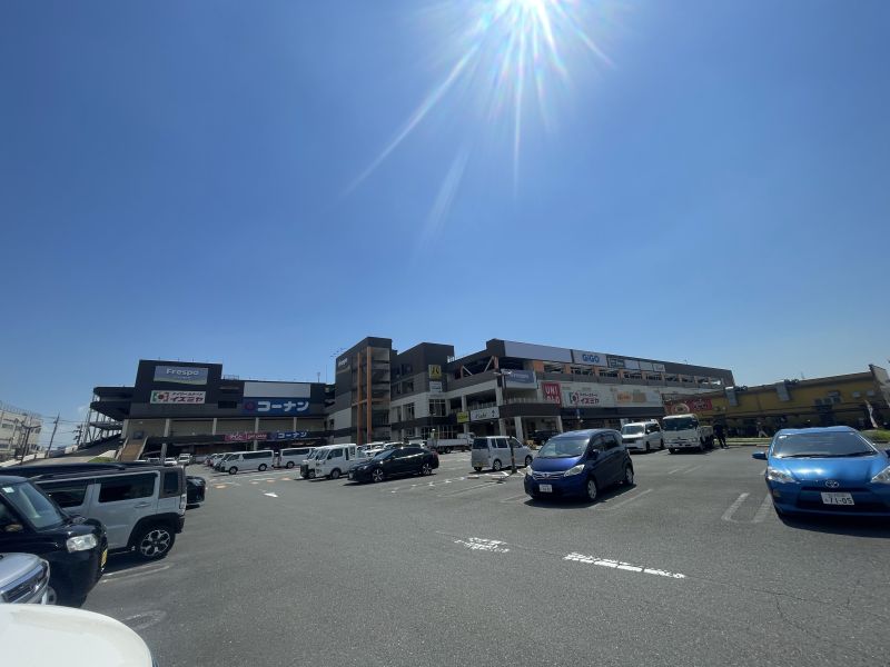 スーパー　デイリーカナートイズミヤ稲田新町店（スーパー）まで654m