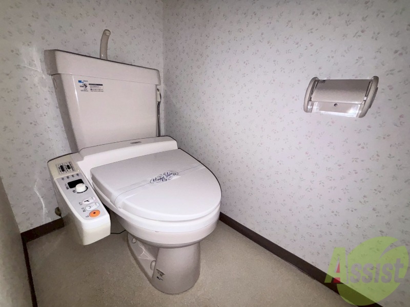 トイレ　こちらはトイレになります。ウォシュレット付きです。