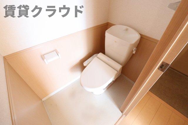 トイレ　トイレもきれいです
