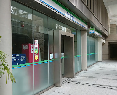 コンビニ　ファミリーマート 品川桐ヶ谷通り店（コンビニ）まで338m