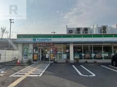 コンビニ　ファミリーマート門真五月田町店（コンビニ）まで265m