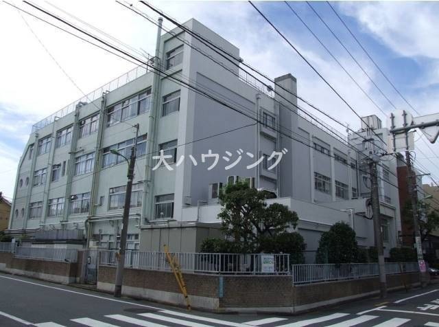 大学・短大　東京医療保健大学（大学・短大）まで1981m