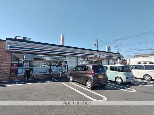 コンビニ　セブンイレブン（コンビニ）まで625m