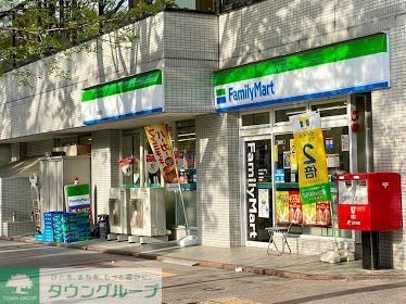 コンビニ　ファミリーマート久屋通店（コンビニ）まで430m
