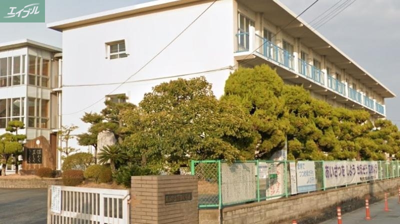 小学校　岡山市立芳田小学校（小学校）まで1424m