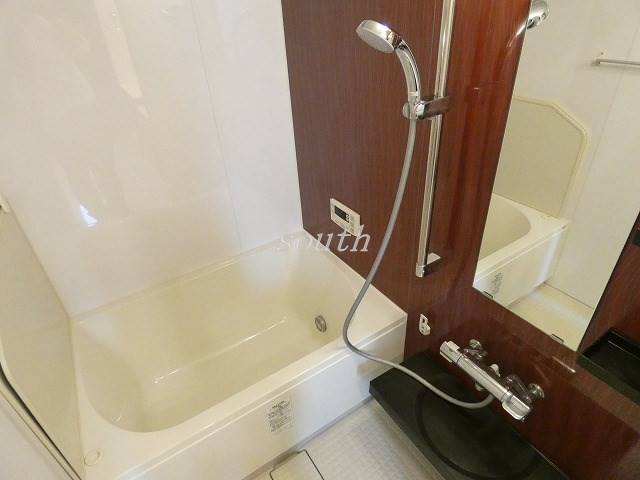 バス・シャワールーム　バス♪