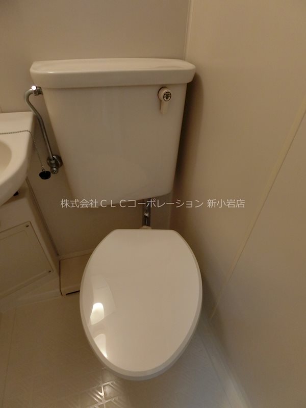 トイレ　※以下他号室参考写真となります。