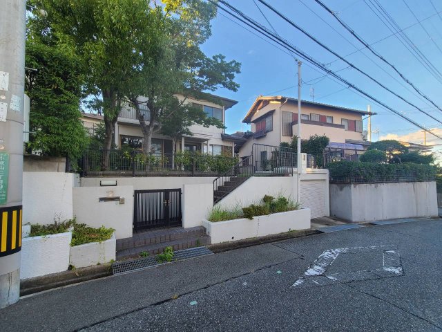 建物外観　☆神戸市垂水区　小束山2丁目貸戸建☆