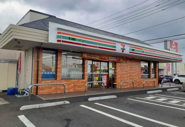 その他　セブンイレブン飯泉南店（その他）まで500m