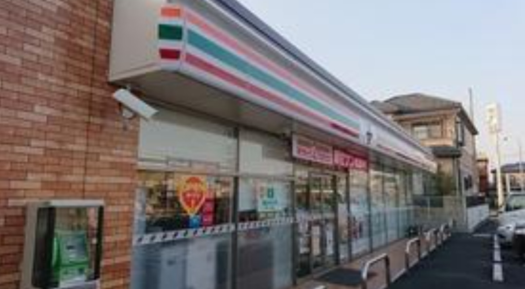 コンビニ　セブンイレブン さいたま堀崎町店（コンビニ）まで886m