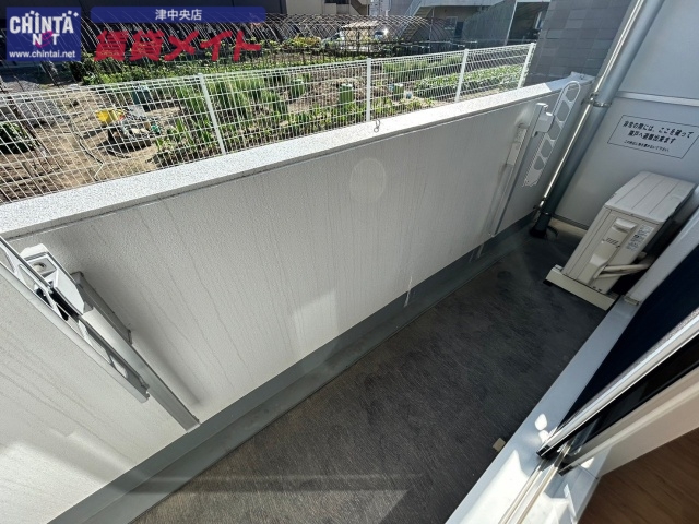 バルコニー　別部屋同型参照