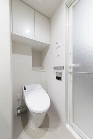 トイレ　別タイプ部屋　参考写真です