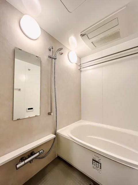 バス・シャワールーム　※写真は同タイプ住戸です。