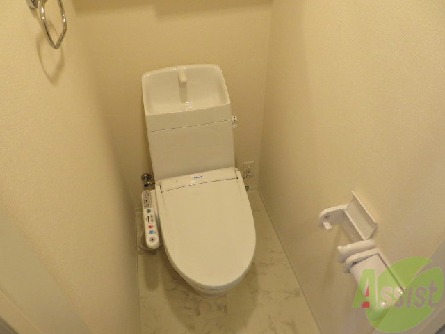 トイレ　トイレは嬉しいウォシュレット付きですよー。