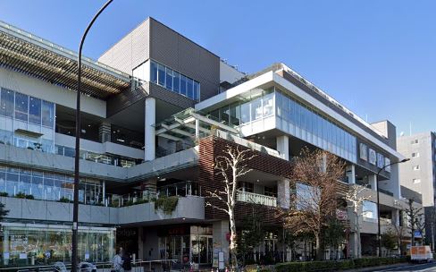 スーパー　ライフ 落合南長崎駅前店（スーパー）まで629m