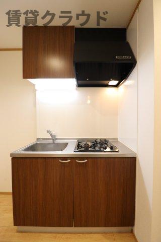 キッチン　コンパクトなキッチンで掃除もラクラク
