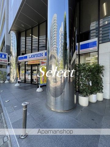 コンビニ　ローソン金港町店（コンビニ）まで264m