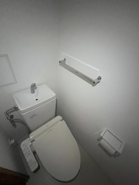 ラ・ヴィスタ西新宿のトイレ写真