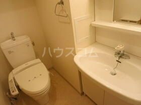 ＪＲ武蔵野線 新座駅 徒歩8分 6階建 築20年のトイレ写真