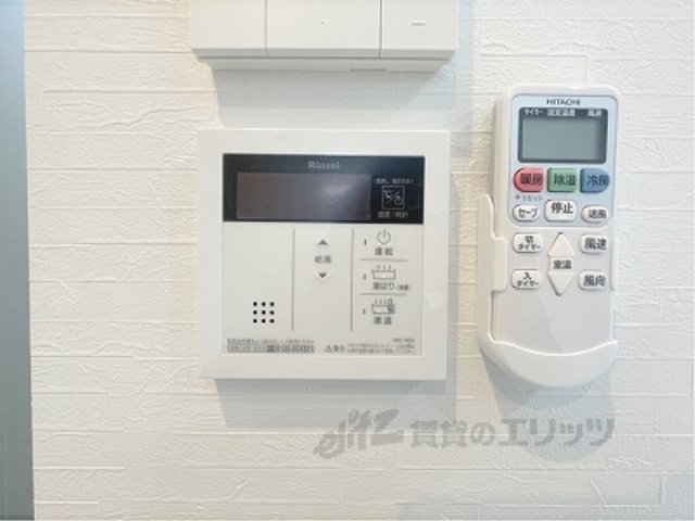 その他設備　給湯器リモコン