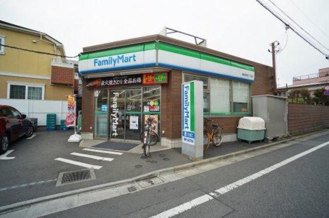 コンビニ　ファミリーマート豊島長崎三丁目店（コンビニ）まで511m