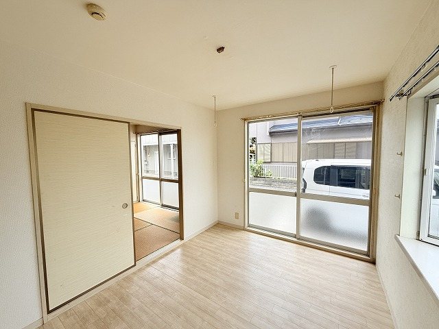 ヴェラハイツ大宮 A棟の居間写真