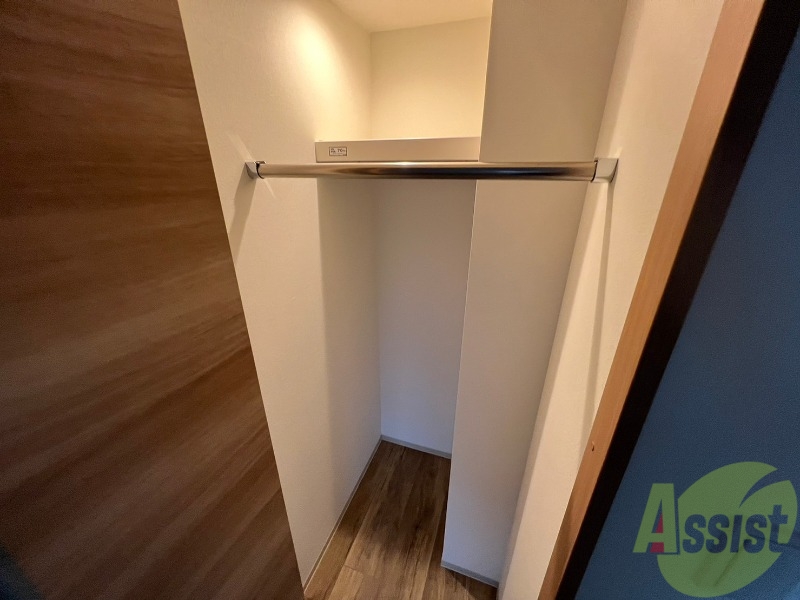 収納　寝室の収納です。部屋がすっきり片付きます。