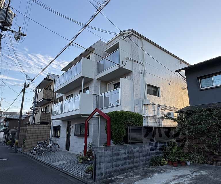SUN GARDEN御所の外観写真