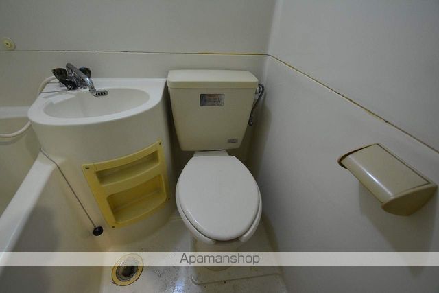 地下鉄千日前線 今里駅 徒歩5分 5階建 築42年のトイレ写真