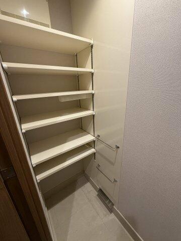 収納　シューズインクローゼット