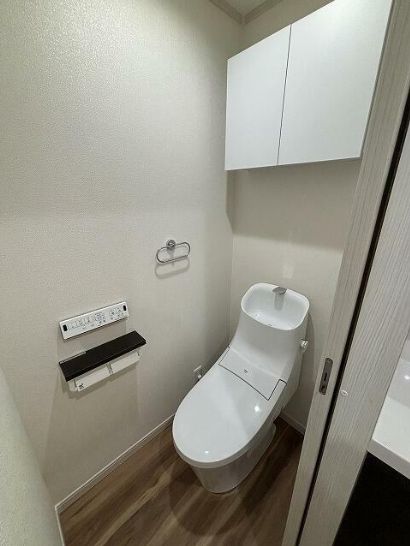 ＪＲ高崎線 尾久駅 徒歩9分 3階建 築4年のトイレ写真