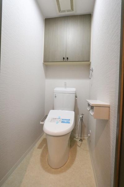 ＪＲ武蔵野線 吉川駅 徒歩10分 5階建 築35年のトイレ写真