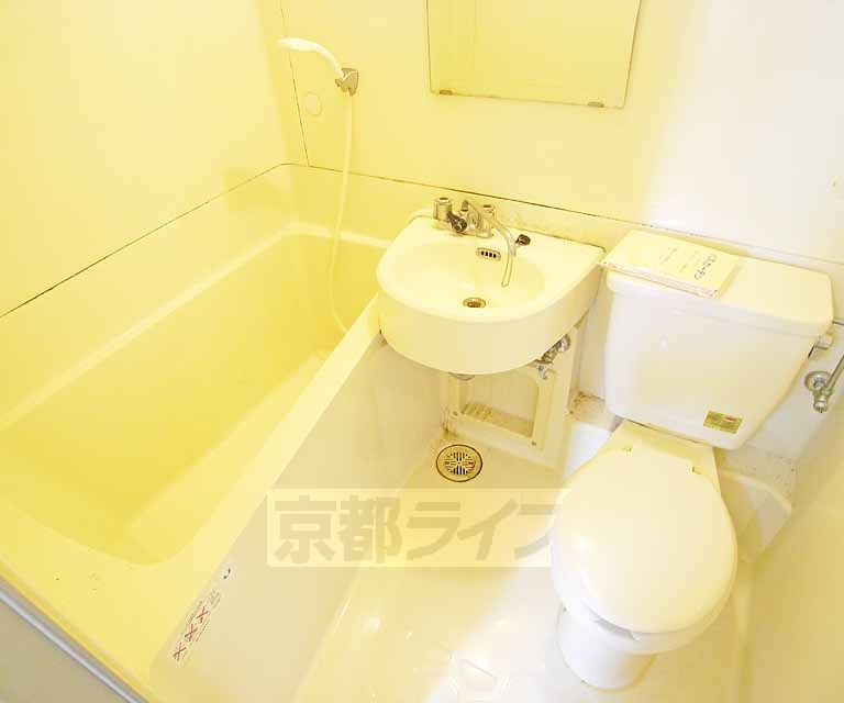 バス・シャワールーム　ユニットバスです