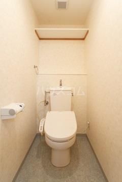 アルテーヌ新横浜のトイレ写真