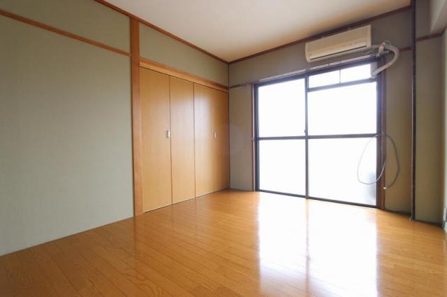 宮武マンションの居間写真