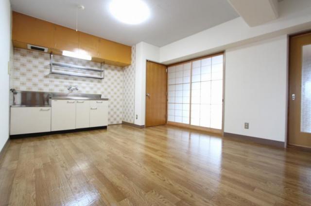 宮武マンションの居間写真