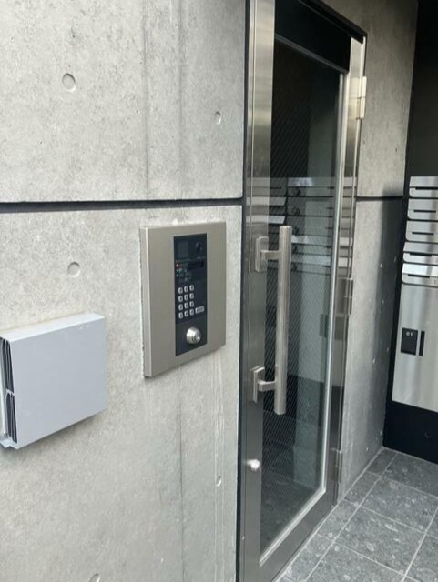 エントランス　エントランス部分