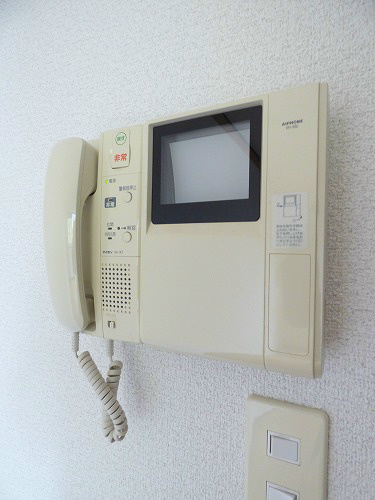 セキュリティ　モニタ付インターフォンでセキュリティーも安心です☆