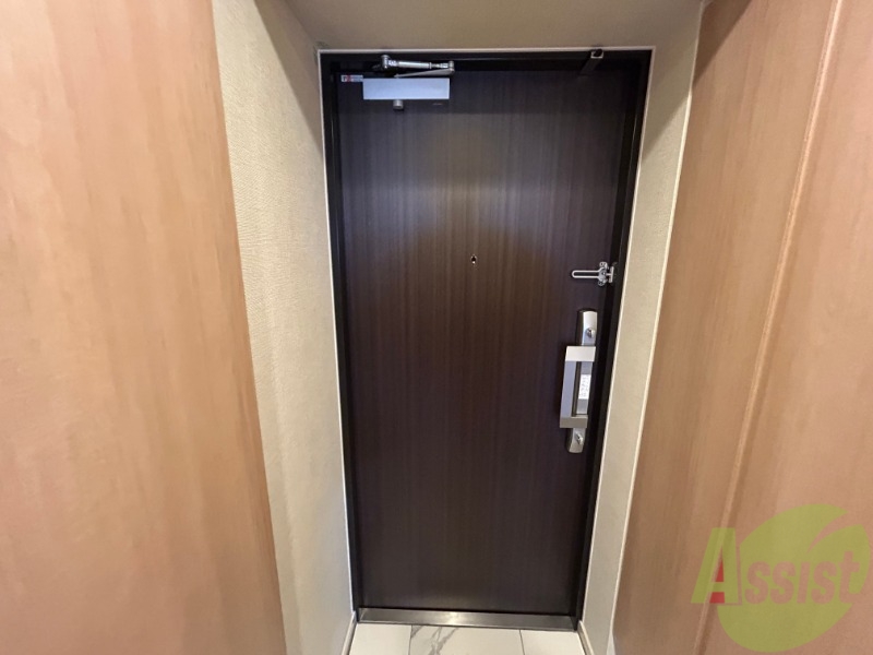 リビオメゾン新大阪の玄関写真