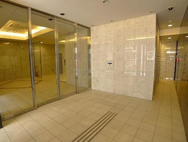 都営新宿線 大島駅 徒歩2分 15階建 築20年の外観写真
