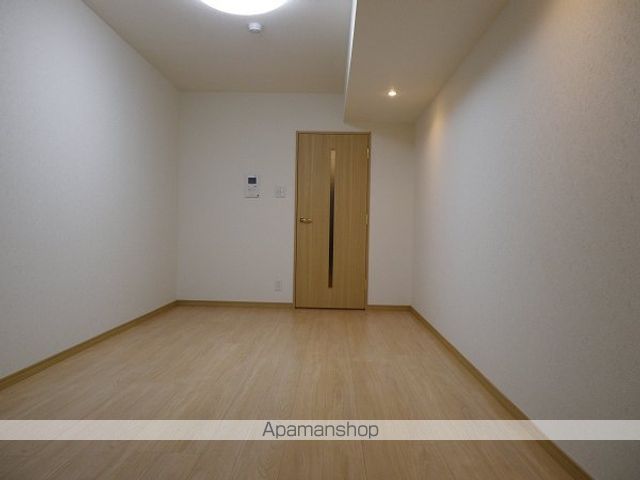 ルーブル駒沢大学参番館の内装写真