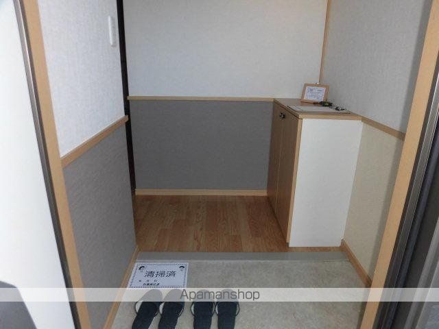ドルフ鴻の玄関写真