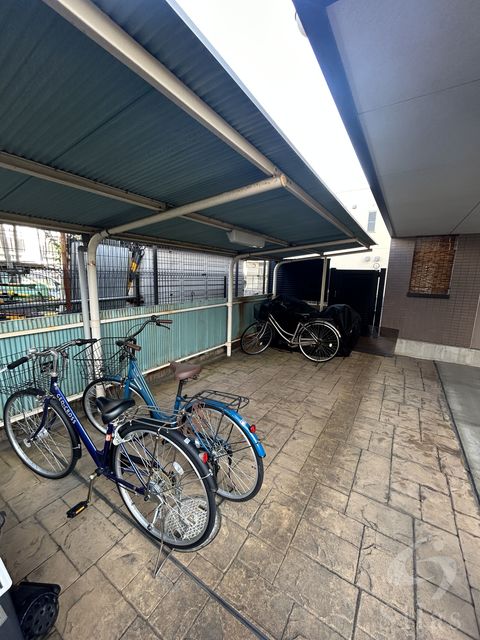 ＪＲおおさか東線 南吹田駅 徒歩9分 3階建 築27年の外観写真