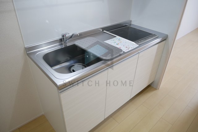 キッチン　コンパクトなキッチンで掃除もラクラク
