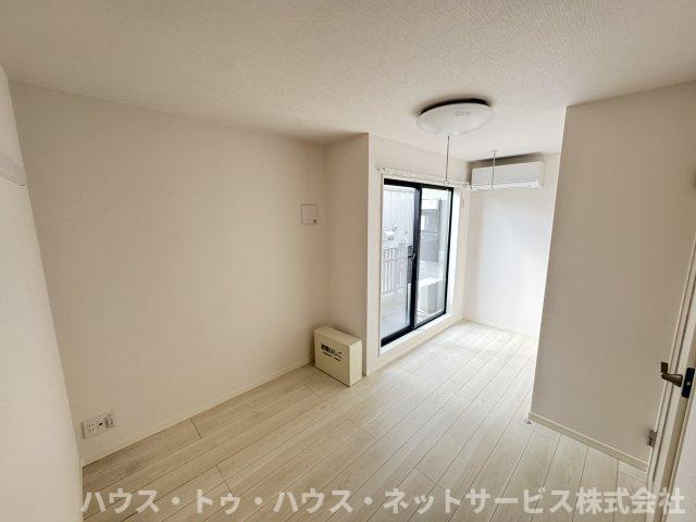 エクセラン北松戸の居間写真