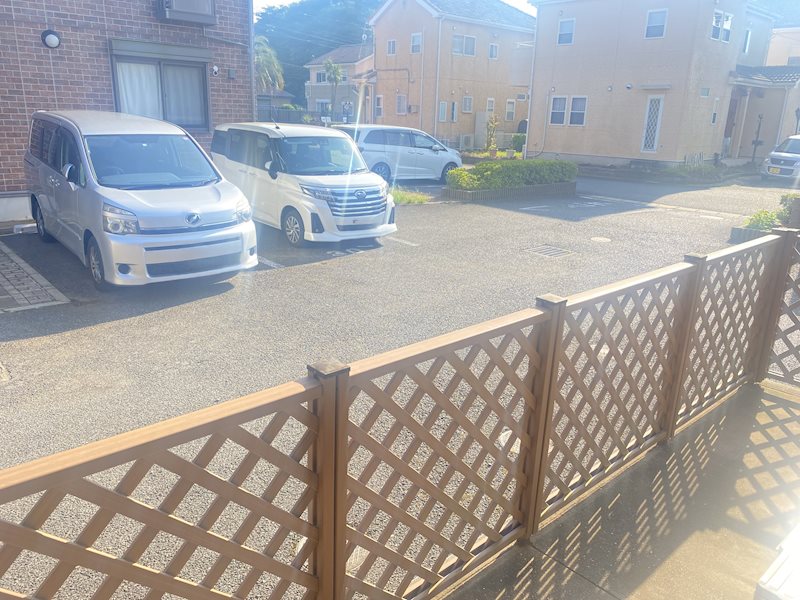 バルコニー　他号室の参考写真となります